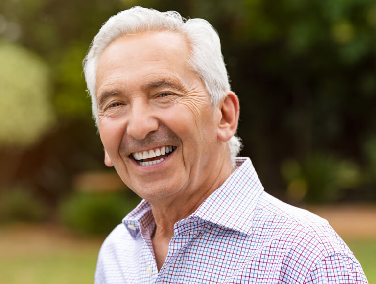 Types of Cosmetic Dentures
